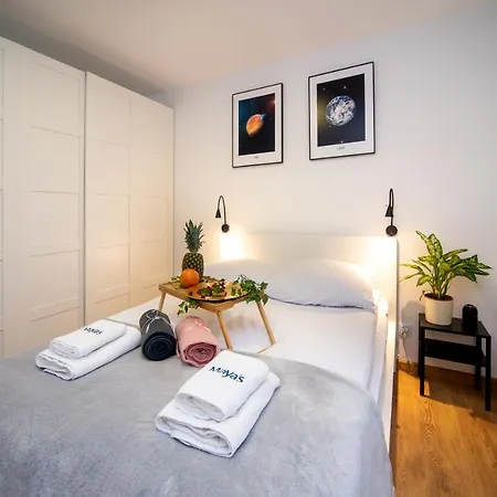 Lägenhet Maya's Flats & 49 - Spacious 3 In Szafarnia